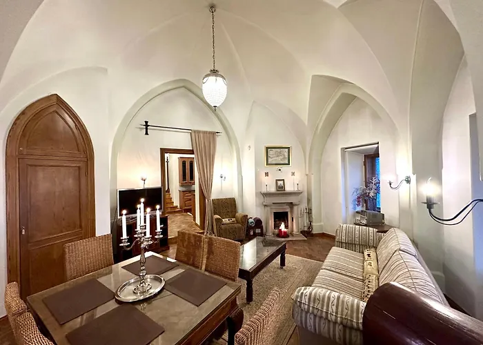 Captain\'S Castle Apartment