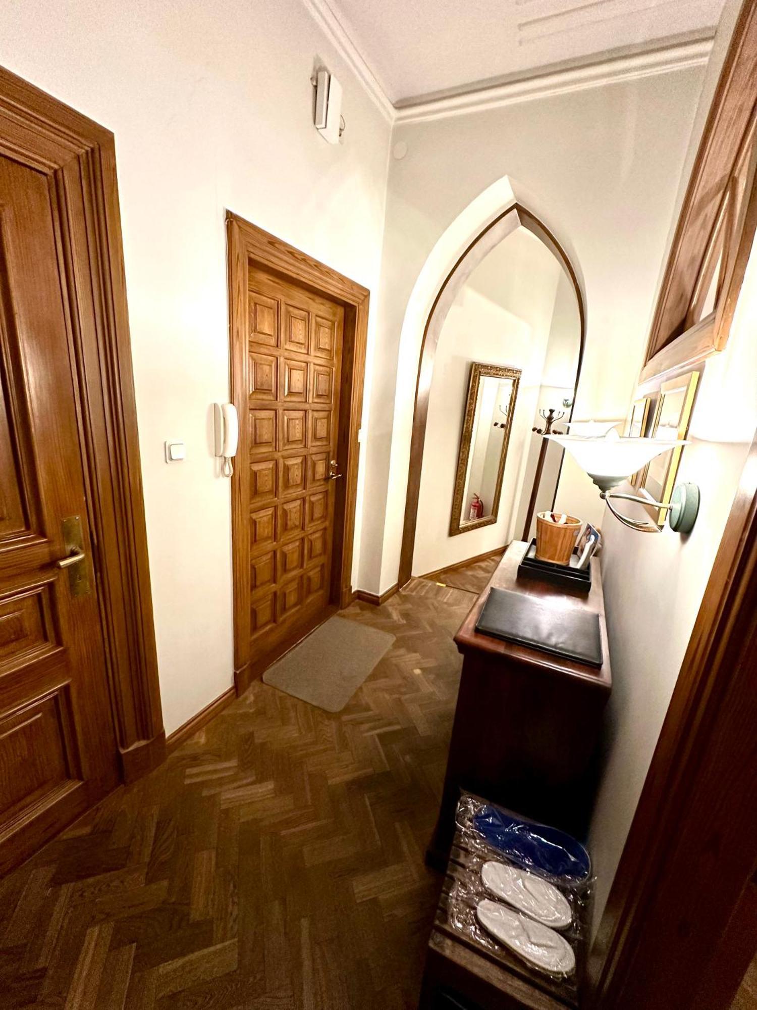 Captain's Castle Apartment